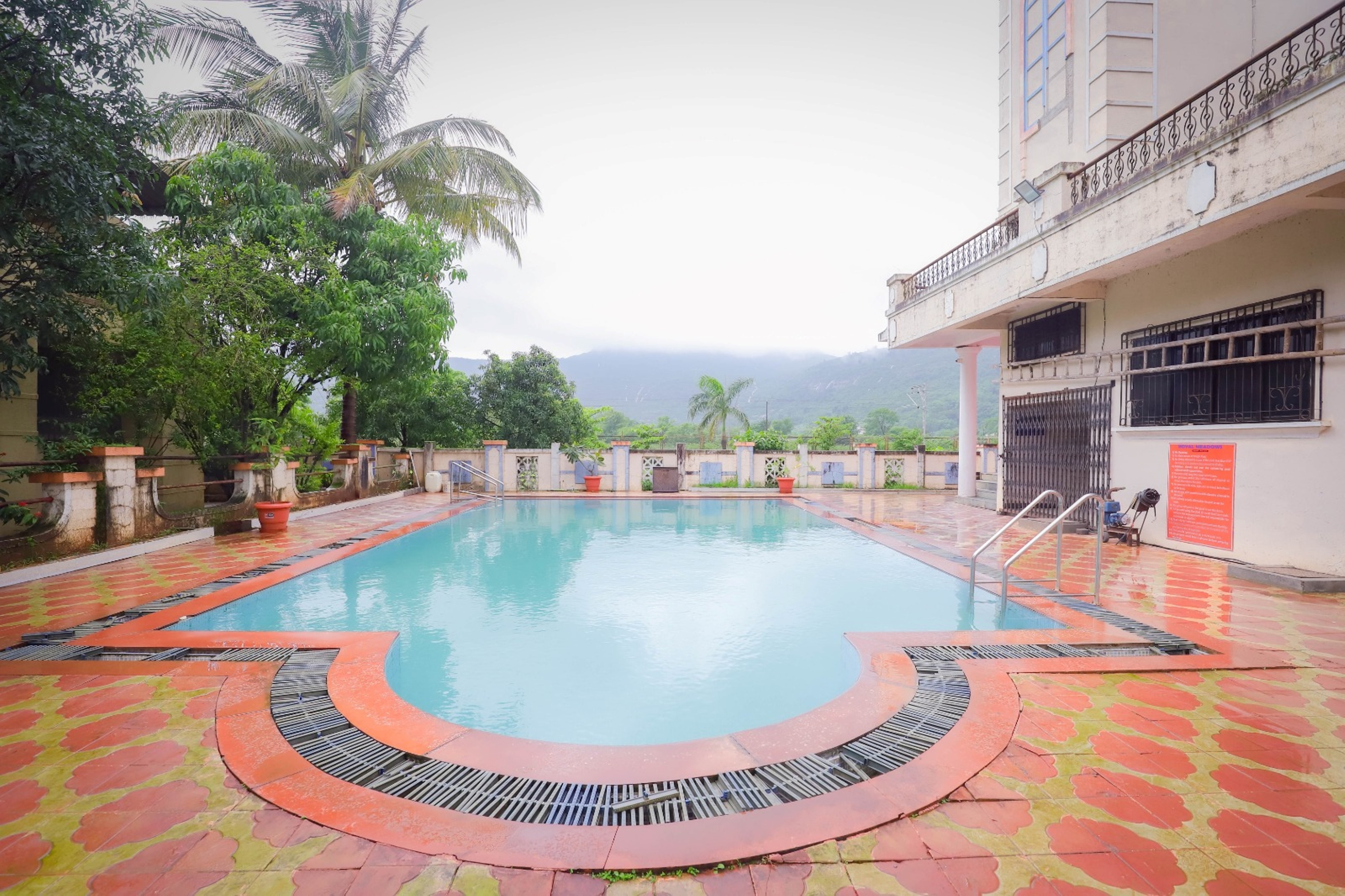 Royal Meadows Luxe Studio Apartments, Lonavala