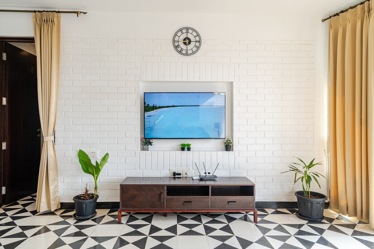 Camelia by Da Alohas, lux 2 BHK Suite nr Candoliim - Tap to explore photos