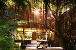 Ad Lib, Bangkok, Bangkok