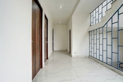 SPOT ON Diamond Guest House, Delhi