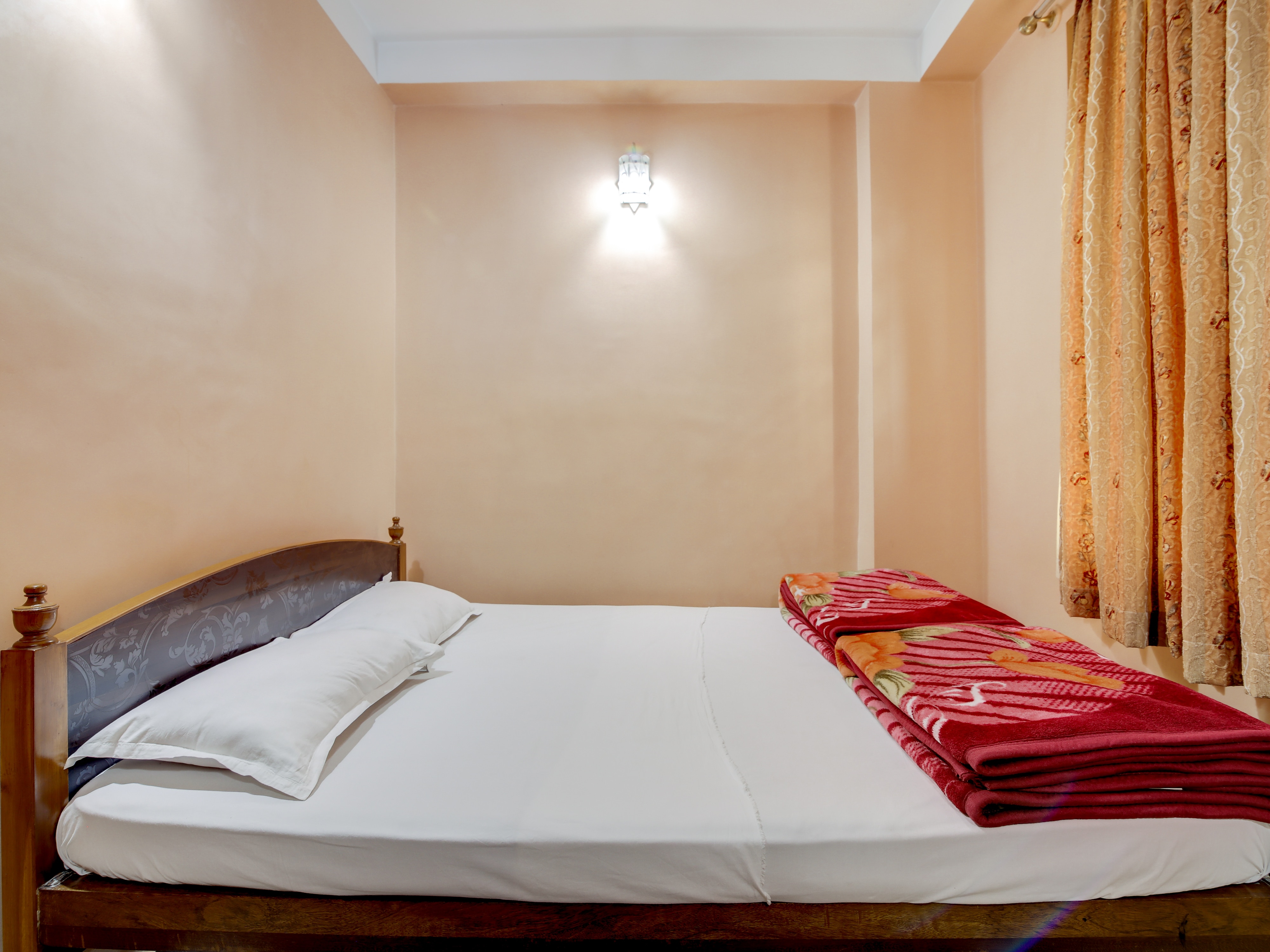 Sunflower Guest House - Tap to explore photos