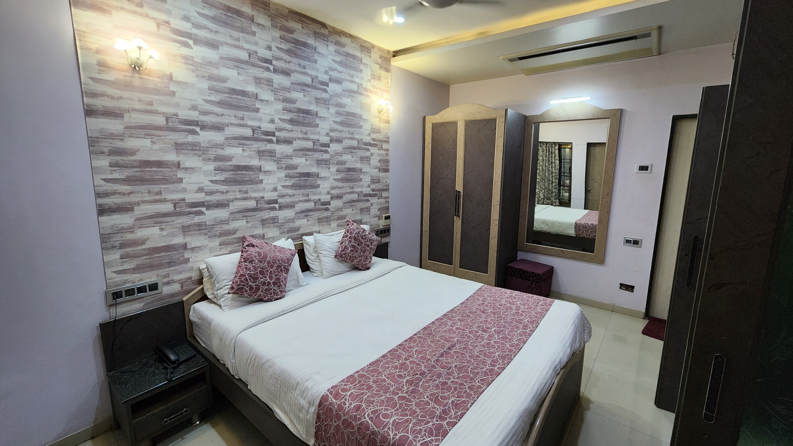 Hotel Aishwarya - Tap to explore photos