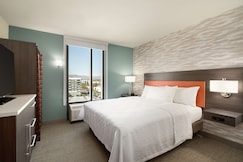 Home2 Suites by Hilton Woodland Hills Los Angeles, Tecate