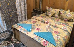 DOUBLE BEDROOM