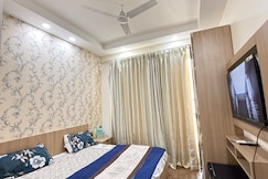 Couple Friendly Studio  Business Stay   Near Expo, Greater Noida