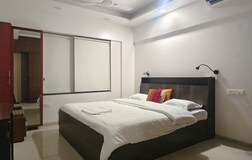 Deluxe AC Room 1
