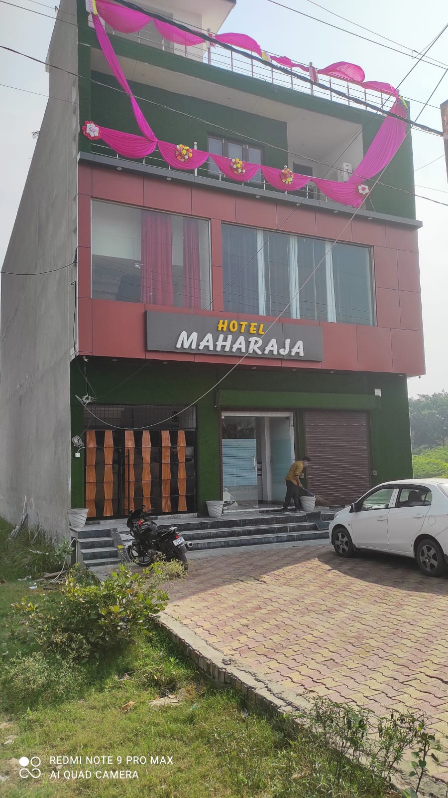 Hotel Maharaja - Tap to explore photos