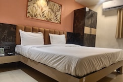 LALJI'S HOTEL & RESTAURANT, Ahmedabad