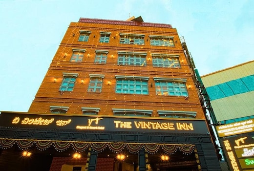 FabHotel Prime The Vintage Inn
