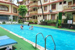 1BHK- pool view Apartment - 2mins Candolim Beach, Goa
