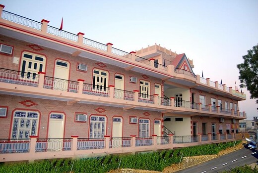 Hotel Rajshree Palace