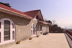 Malti Guest House, Padhar