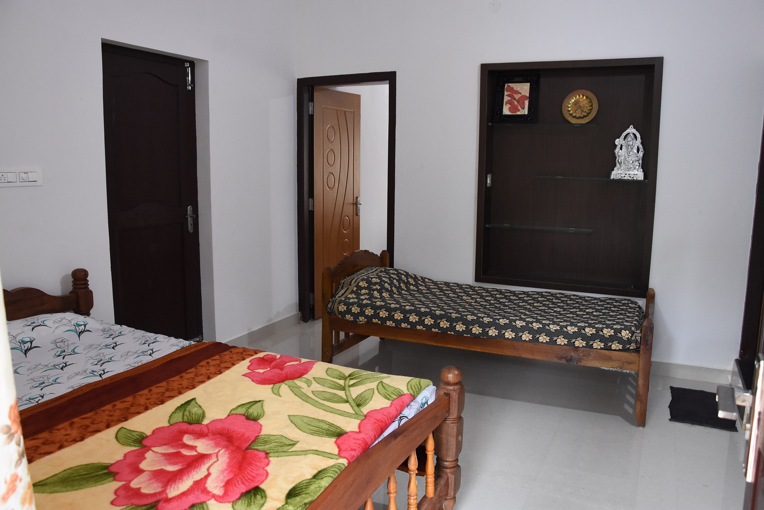 Sanjus Homestay - Tap to explore photos