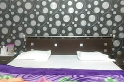 Niratshree Hotel, Indore