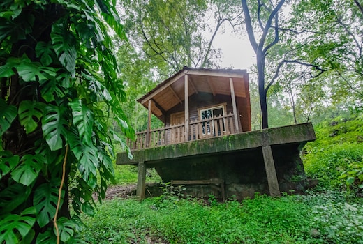 Old Magazine House by Jungle Lodges