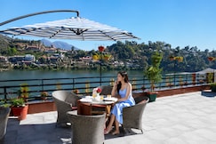 Hotel Harshikhar A Panoramic Lake view Property, Nainital