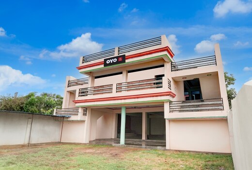 Hotel O by OYO Om Sai Garden