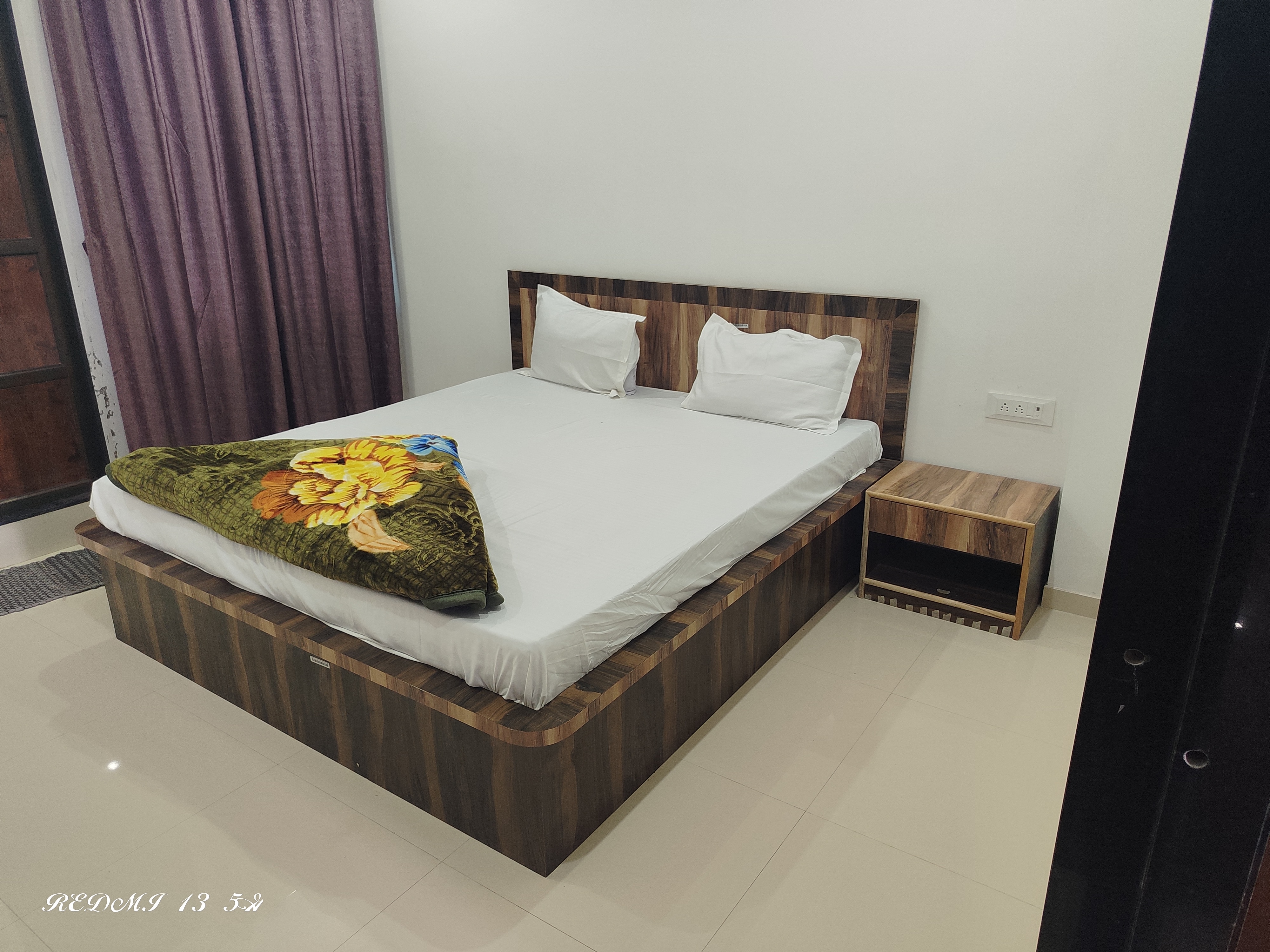 Hotel Nitharwal Palace - Tap to explore photos