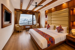 Fabhotel Clock View - Near clock tower, Dhanaulti