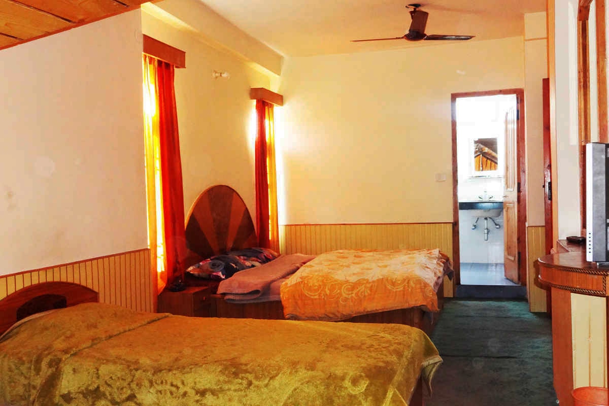 HOTEL MANALI VAN VIHAR VIEW - Tap to explore photos
