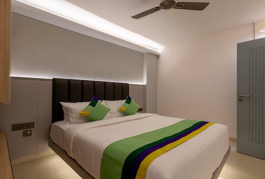 Treebo Premium D Consulate, Near Us Consulate Hyderabad