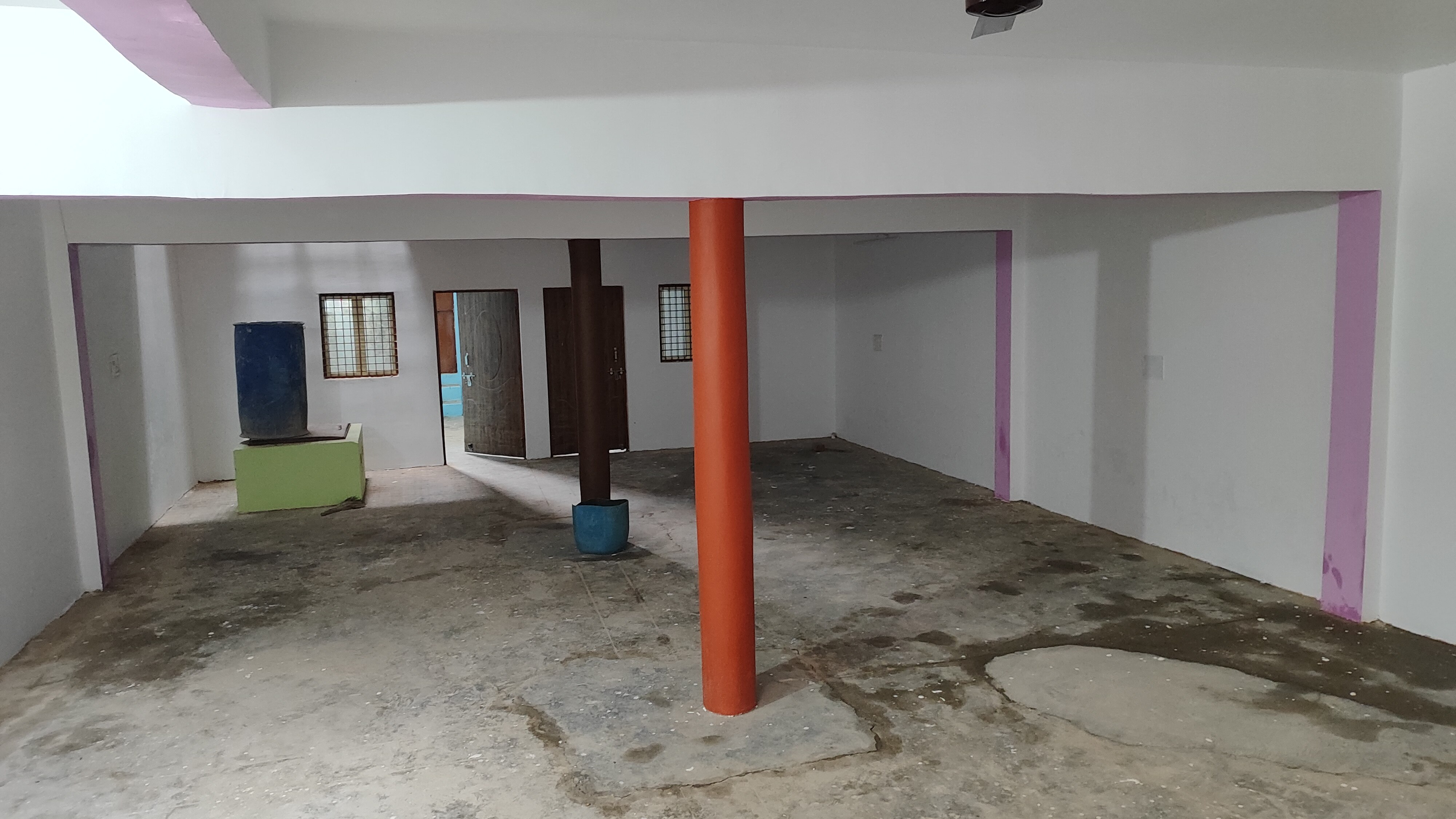 Hotel Mahakal Yogi - Tap to explore photos