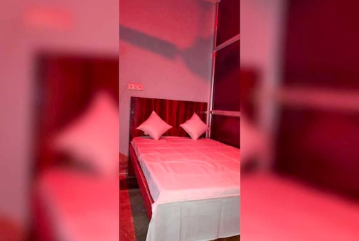 SPOT ON Yatri Nivas Hotel