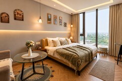 Nostalgic 90s Aravalli View 90s Decor Sunrise, Gurgaon