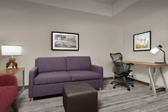 Hilton Garden Inn Raleigh Triangle Town Center, Wake