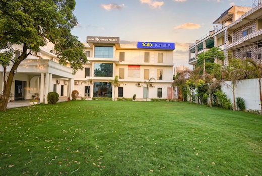 FabHotel Rajvanshi Palace