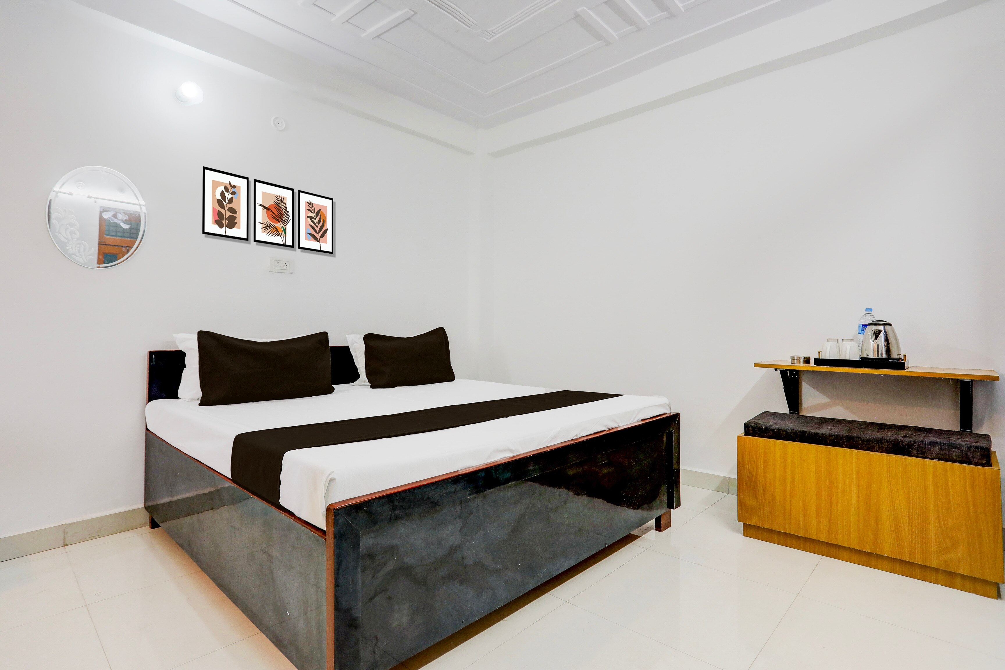 Hotel O Blue Lotus Hotel - Tap to explore photos