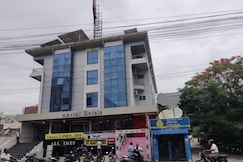 Aarthi Hotels, Karur