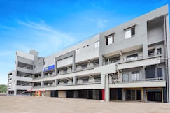 FabHotel Krishna Inn, Surat