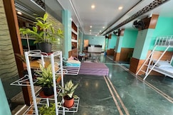 SS BACKPACKERS HOSTEL, Pune