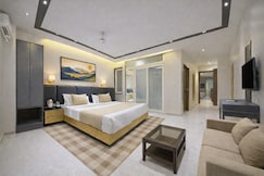 Hotel Apple Wood Delhi Airport, Delhi