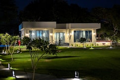 Hushstay x Aainaa, Manesar