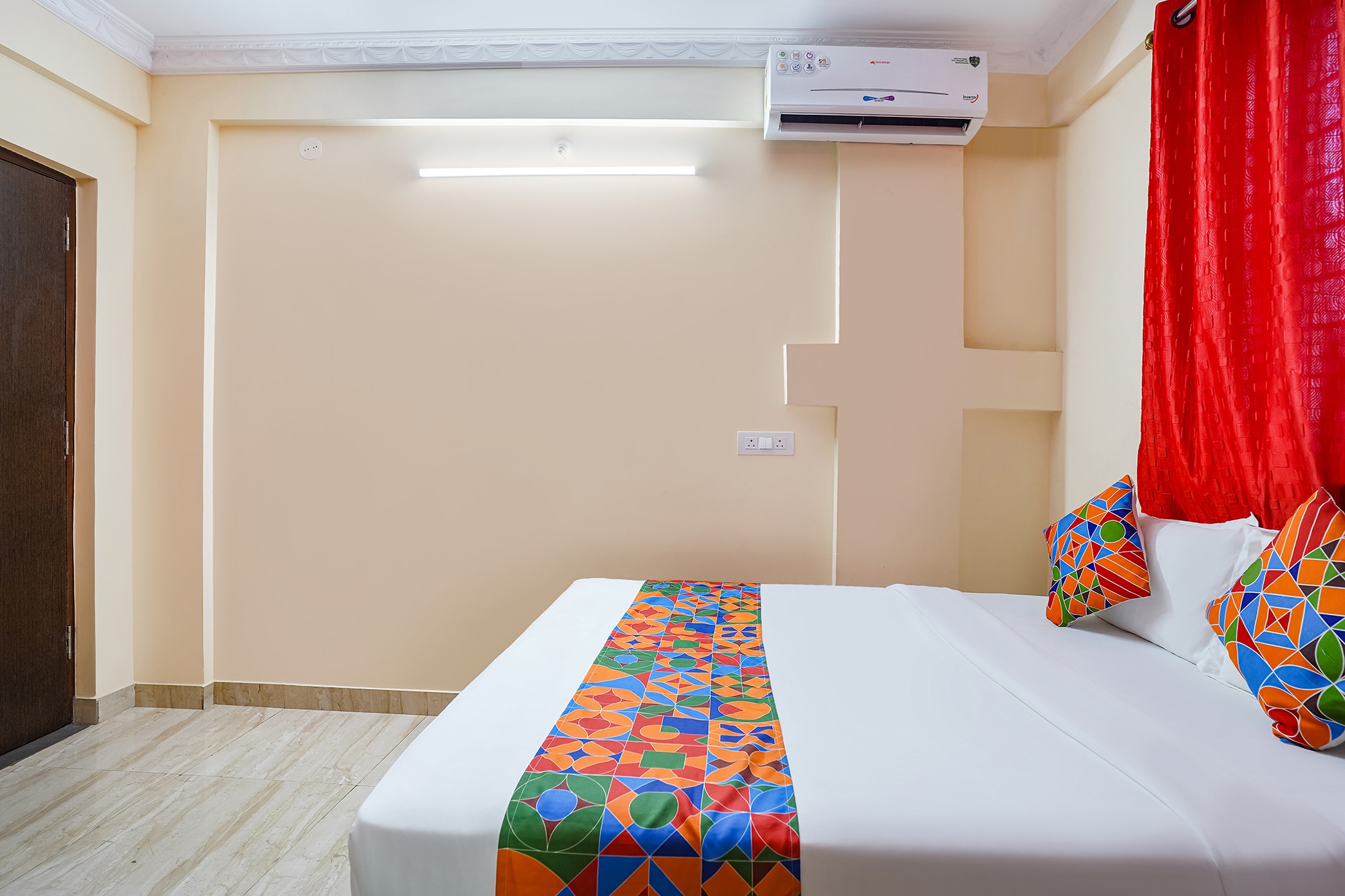 FabHotel Tanish Stay Inn - Tap to explore photos