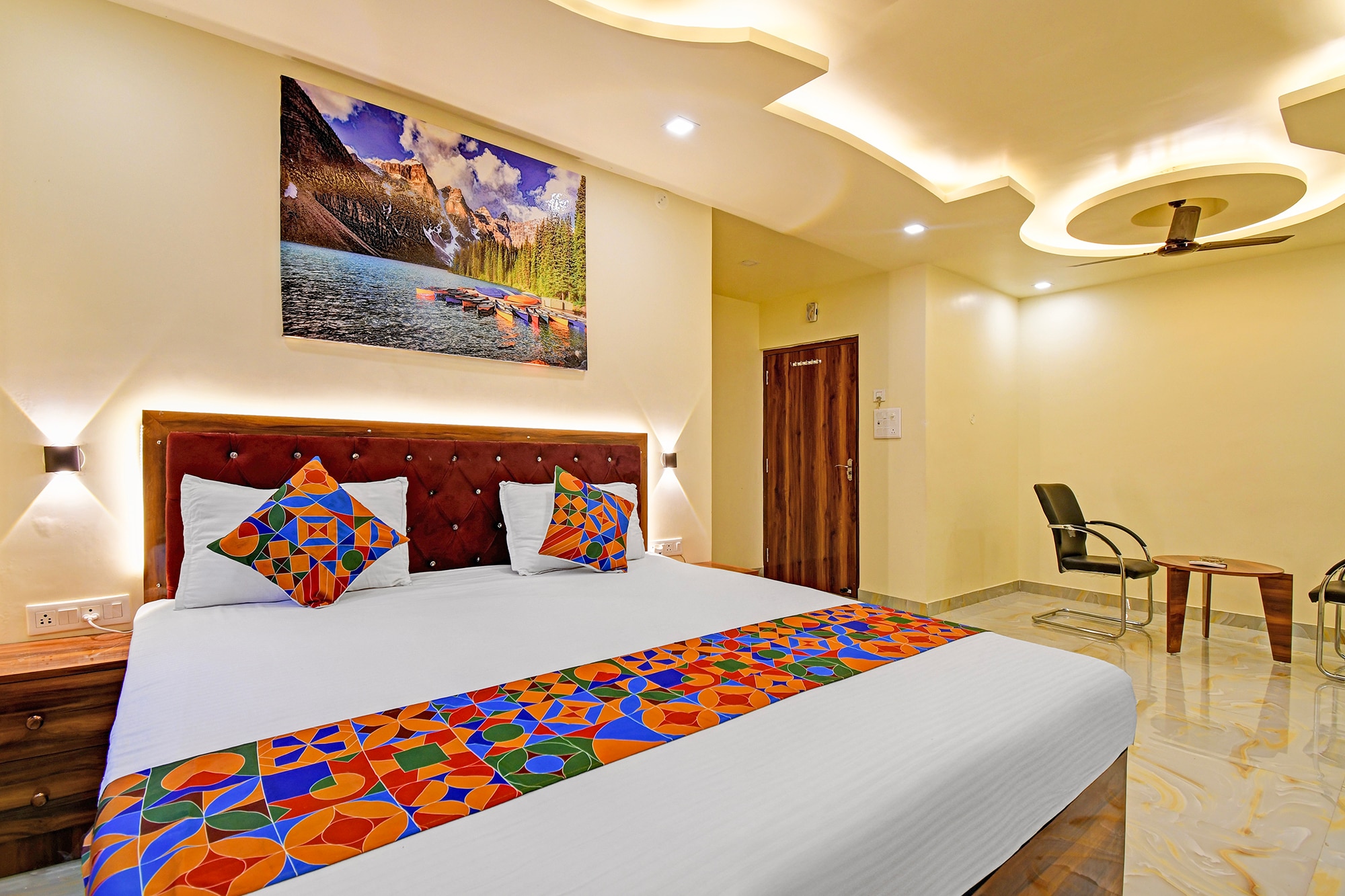 FabHotel RJ - Nr Patliputra Railway Station - Tap to explore photos