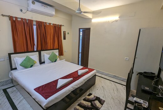 RS Regency Homestay in the heart of Newtown