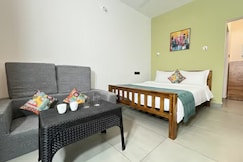 VAR Blue Haus 1 AC 1 Room 8 min walk beach, Varkala