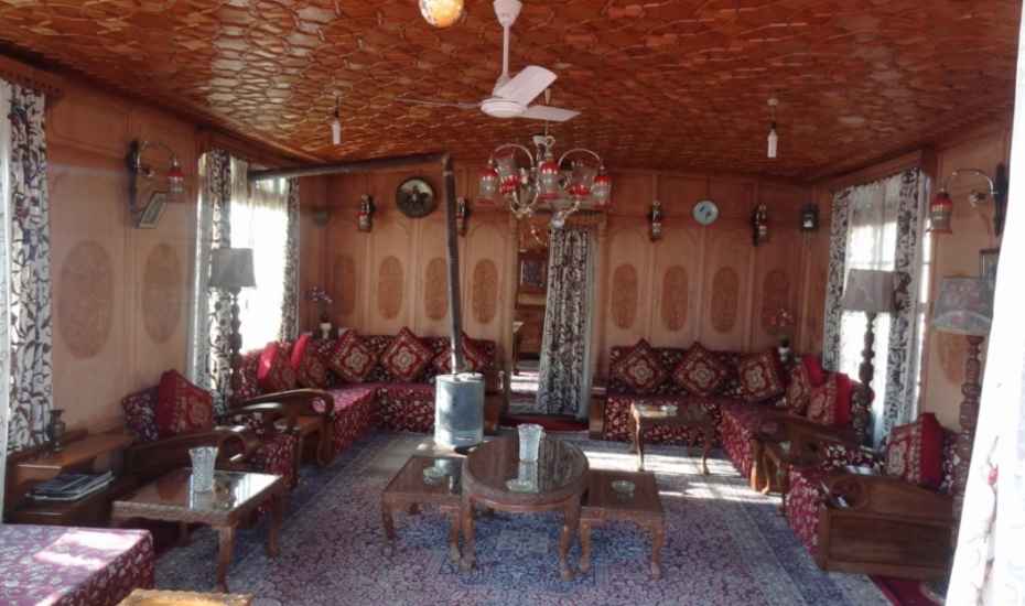 RIE Heritage group of Houseboat - Tap to explore photos