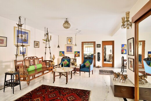 Luxe room at Alipore