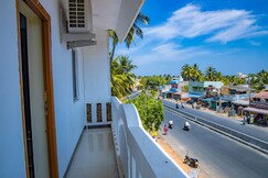 Comfort & Clean Ac Rooms, Cuddalore