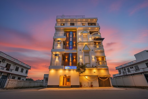 FabHotel Shri Shubh Palace