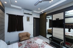 Hotel Esteem, Kolkata