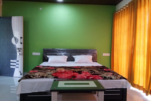 Sai Park Cottage