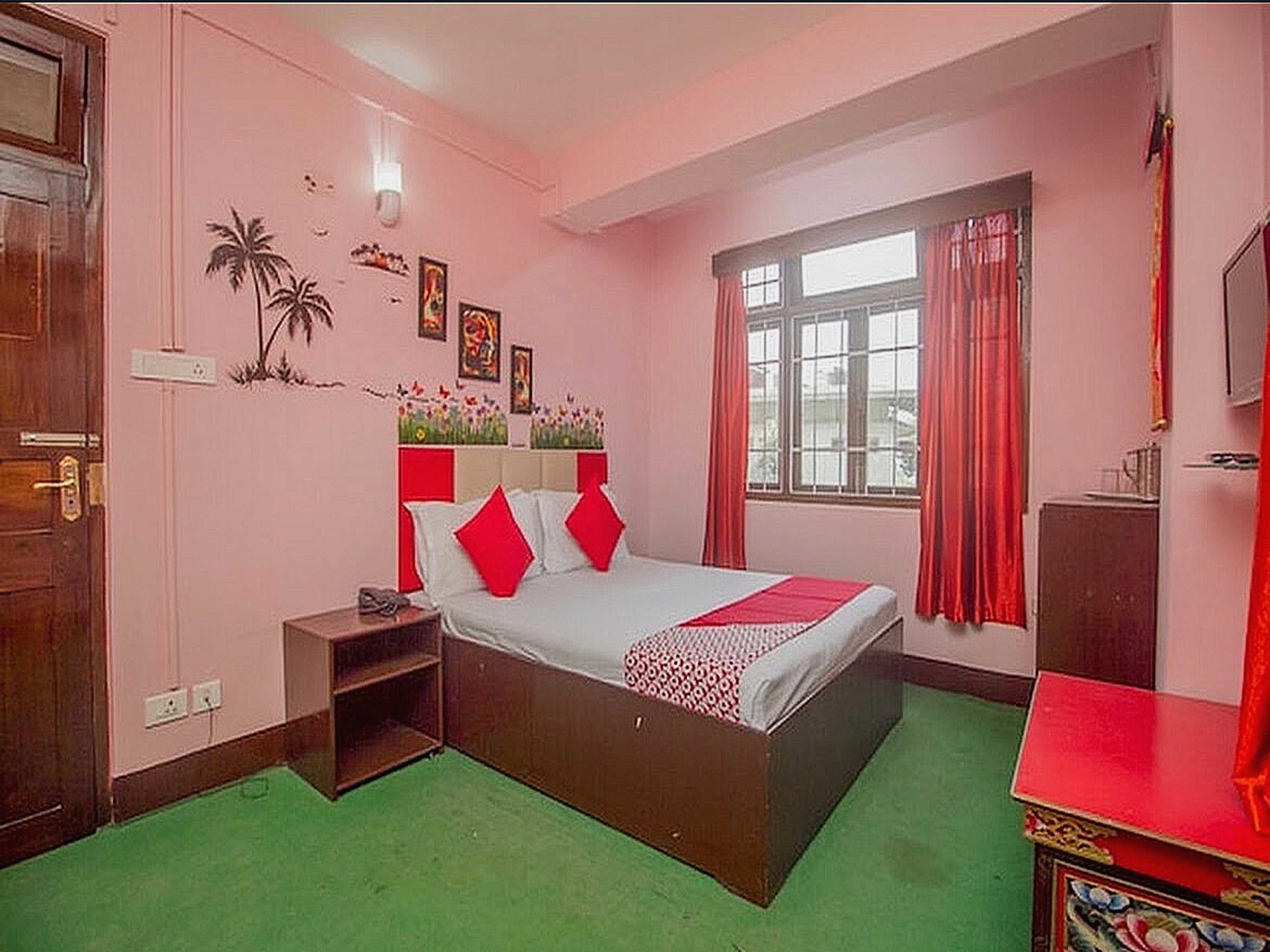 Hotel O Home Heritage Homestay - Tap to explore photos