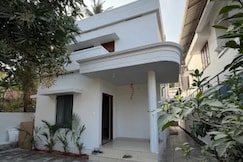 Grha Quiet 3BHK Home Among Locals with Pool, Varkala