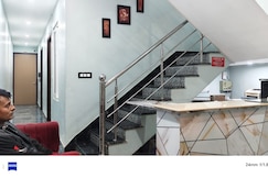 The Royal paradise, Varanasi