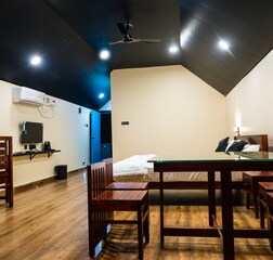 Superior River View Room